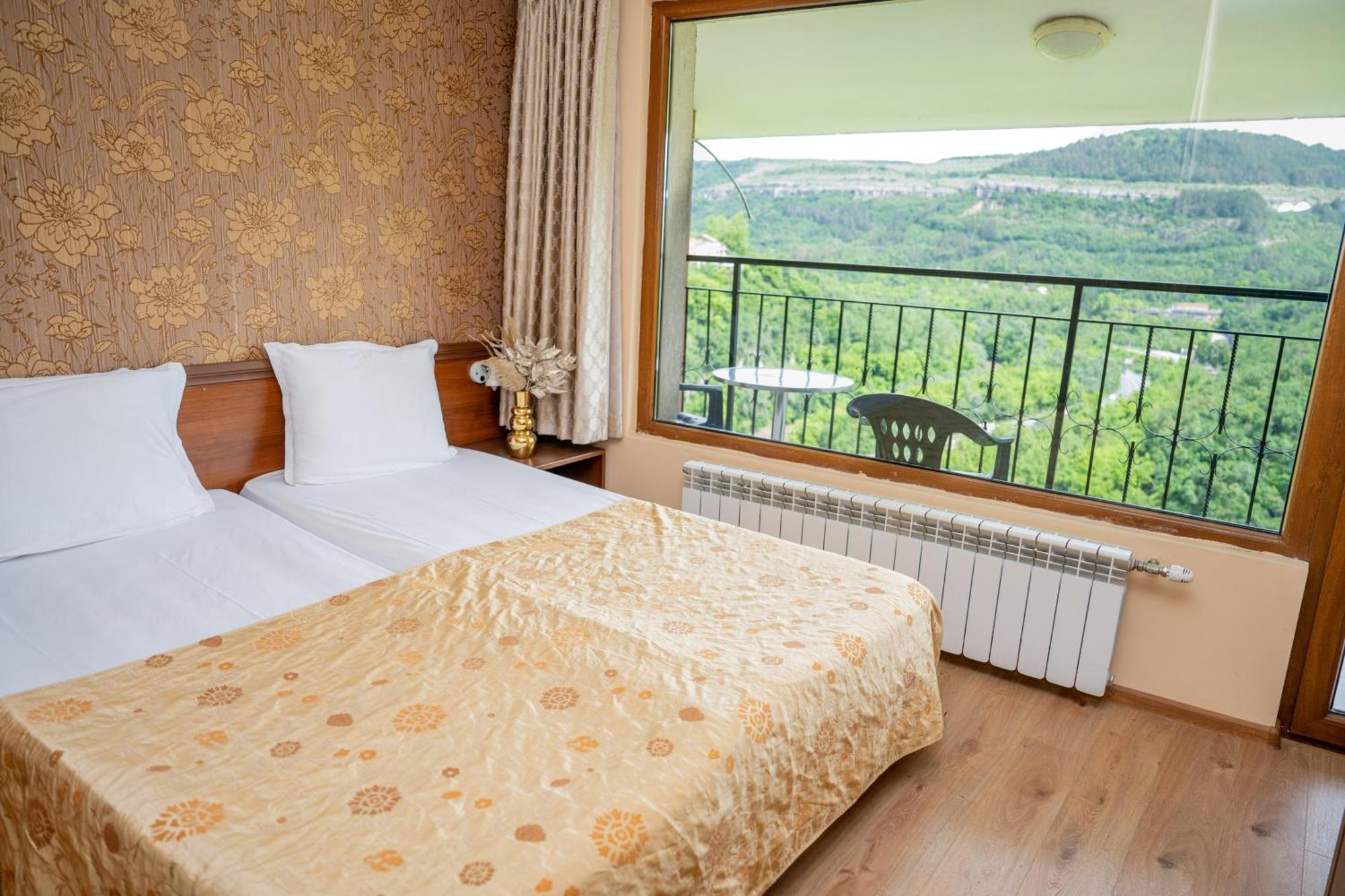 Lucky Hotel Veliko Tarnovo Eksteriør billede