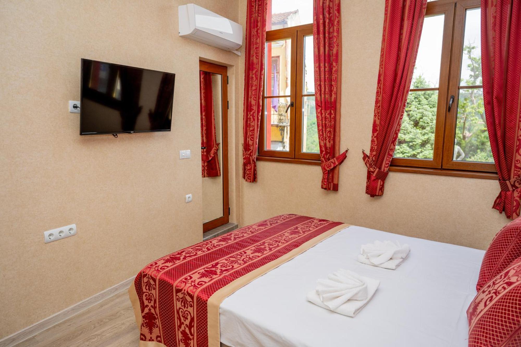 Lucky Hotel Veliko Tarnovo Eksteriør billede