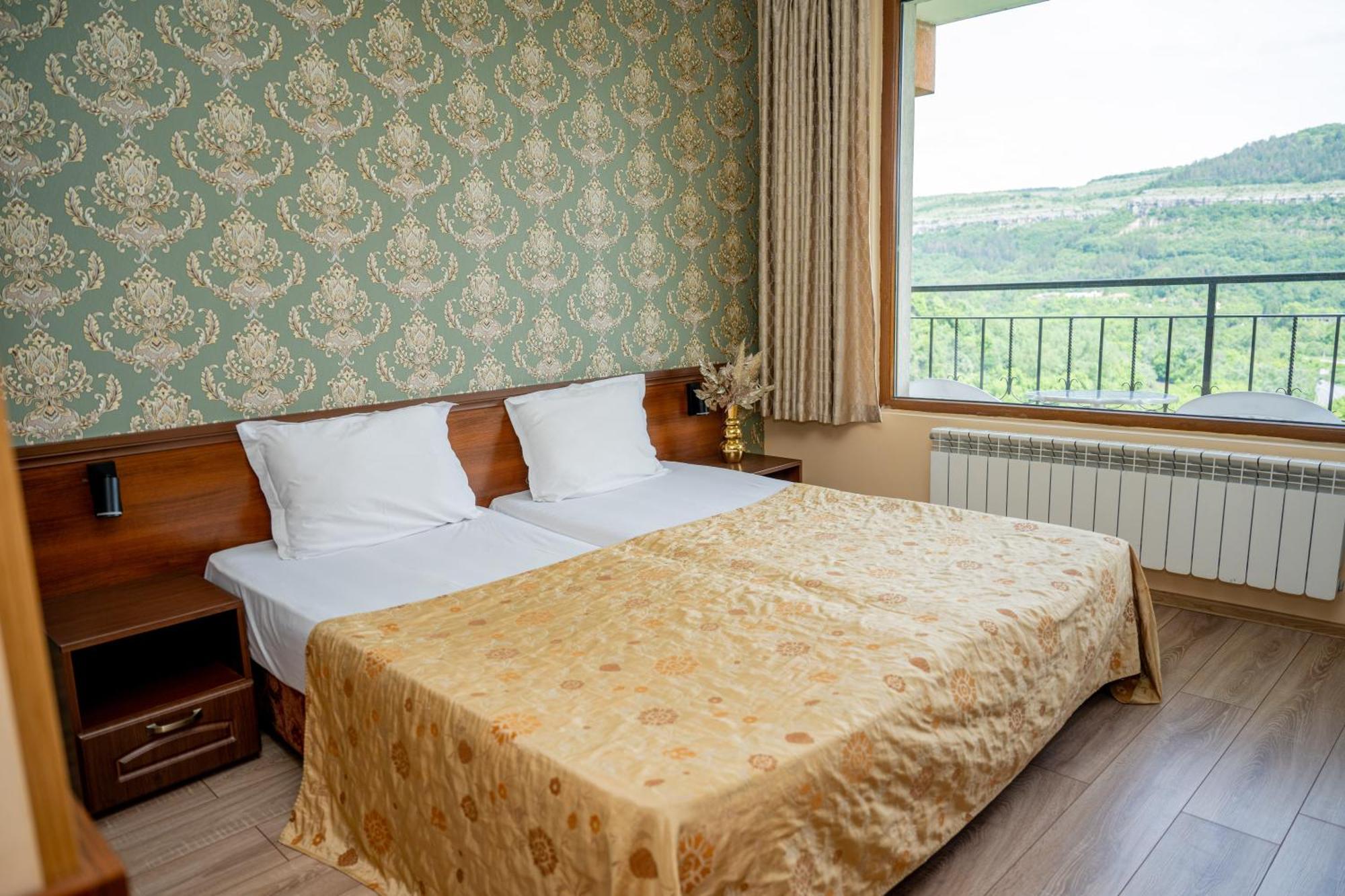 Lucky Hotel Veliko Tarnovo Eksteriør billede